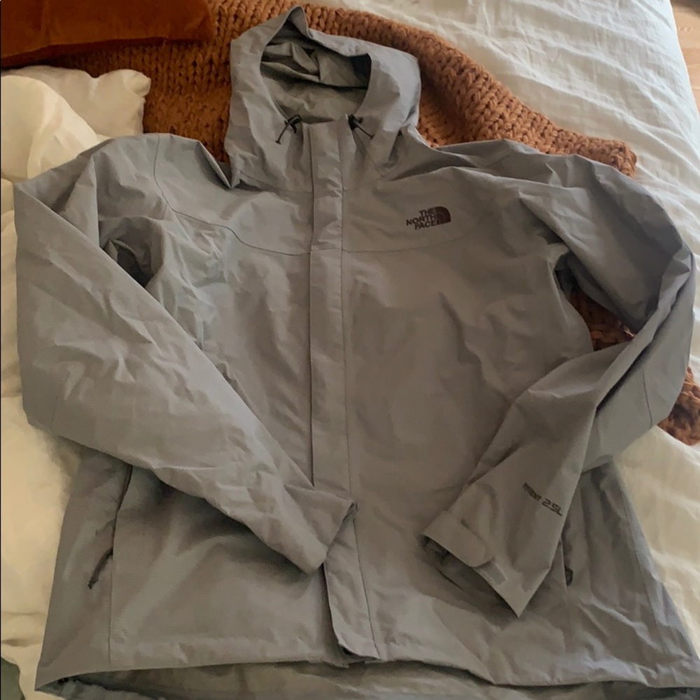 North Face HyVent 2.5L